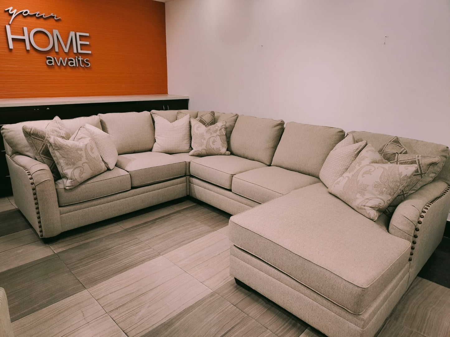 LUXORA - 5 SEATER + CHAISE - BSK