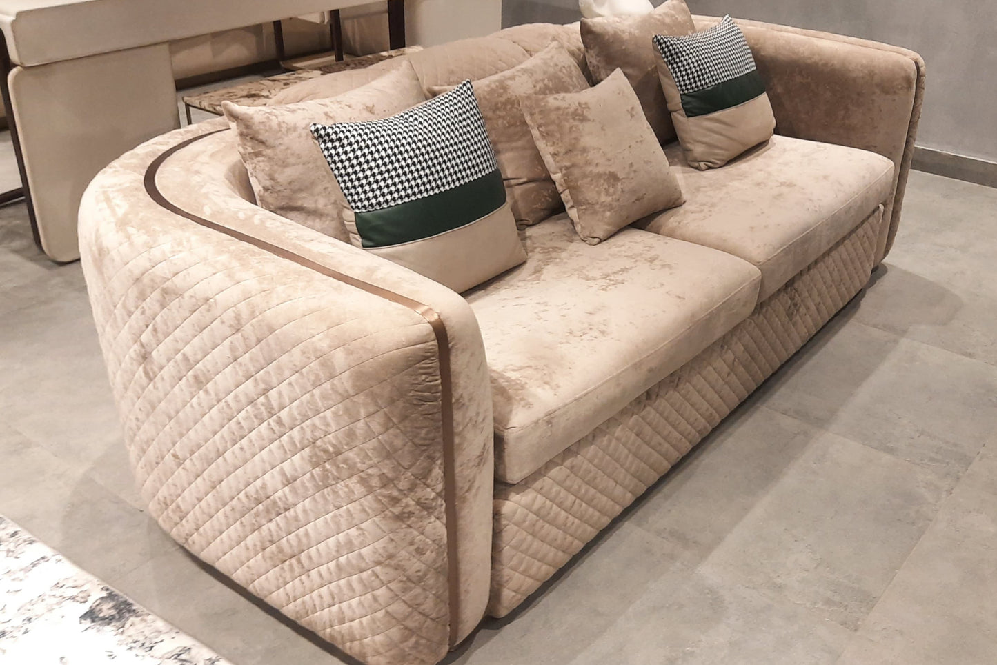 SOFA 2S(1) - 2.5 SEATER - IND DASH(BESPOKE) (S55064 - 15-03-2026 - Vandana Dekadoloi  - IND)