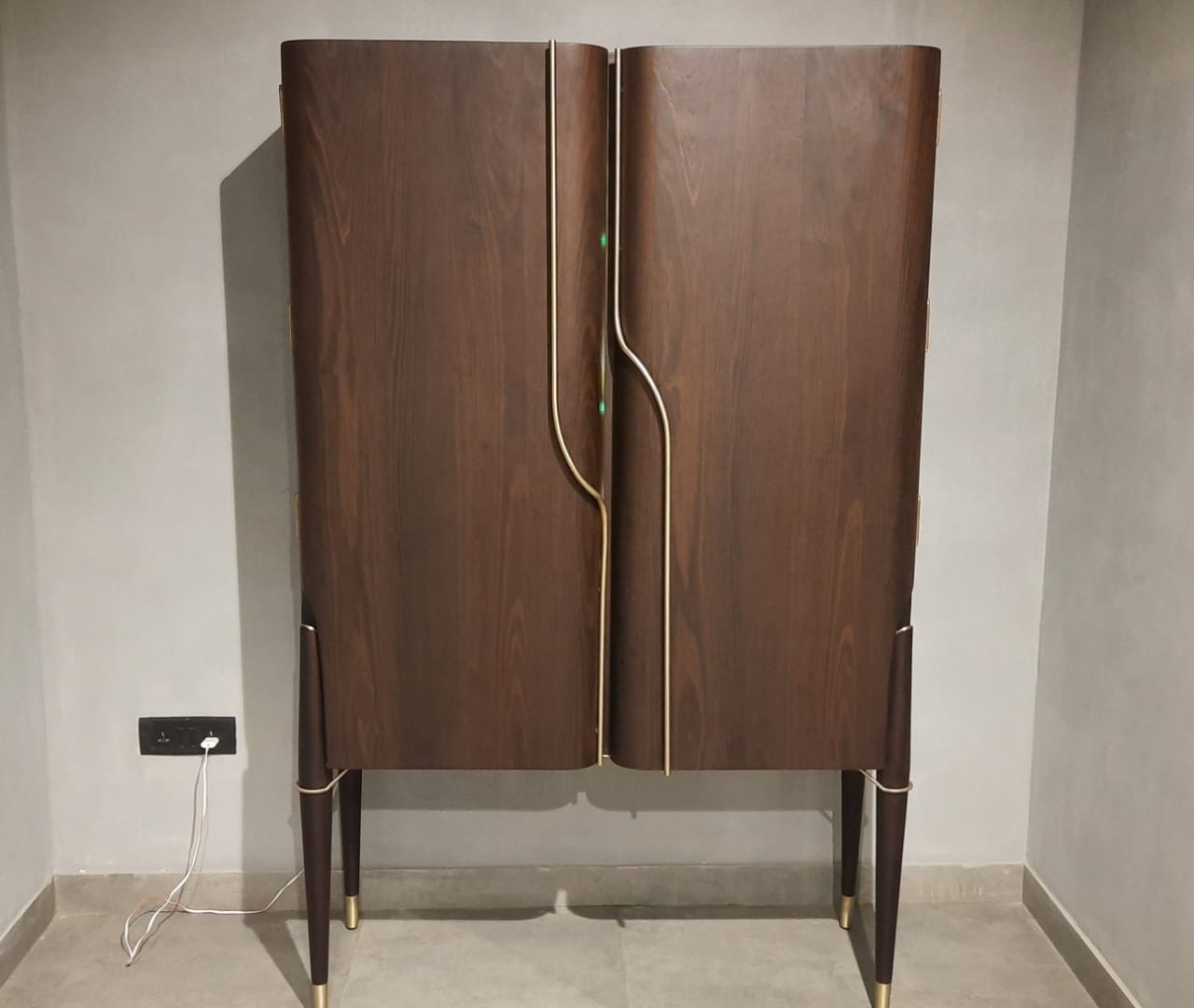 VENEER - BAR UNIT - IND DASH(BESPOKE)
