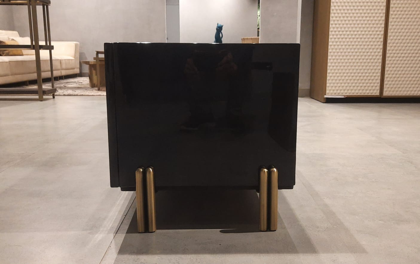 TV CONSOLE - IND DASH(BESPOKE)
