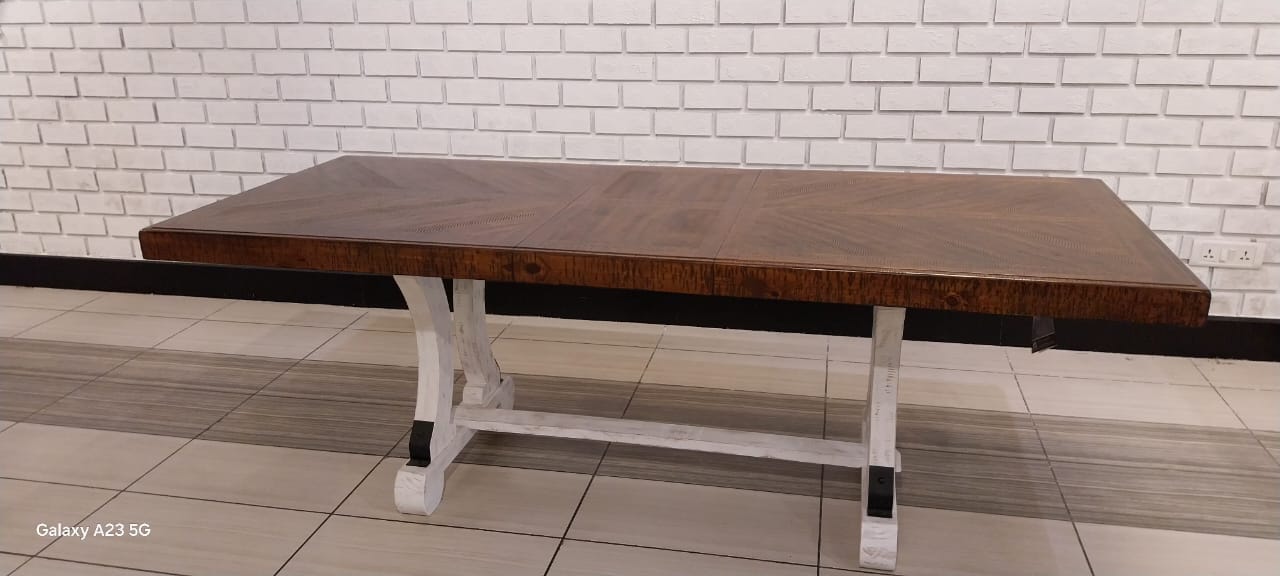 D546-35 - DINING TABLE - CBD