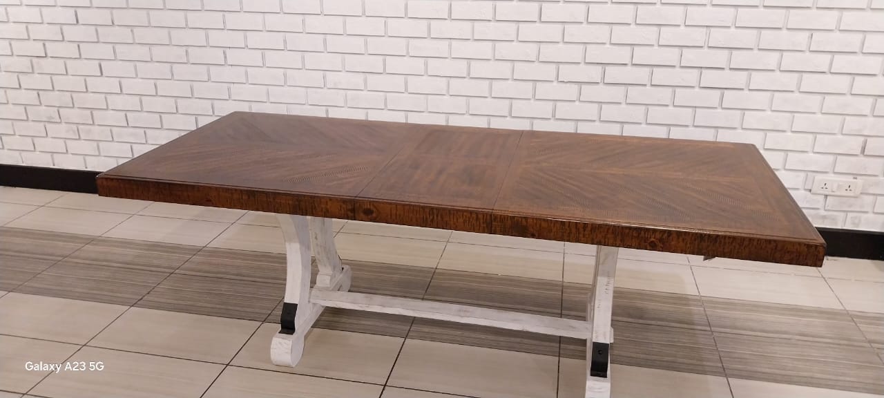 D546-35 - DINING TABLE - CBD