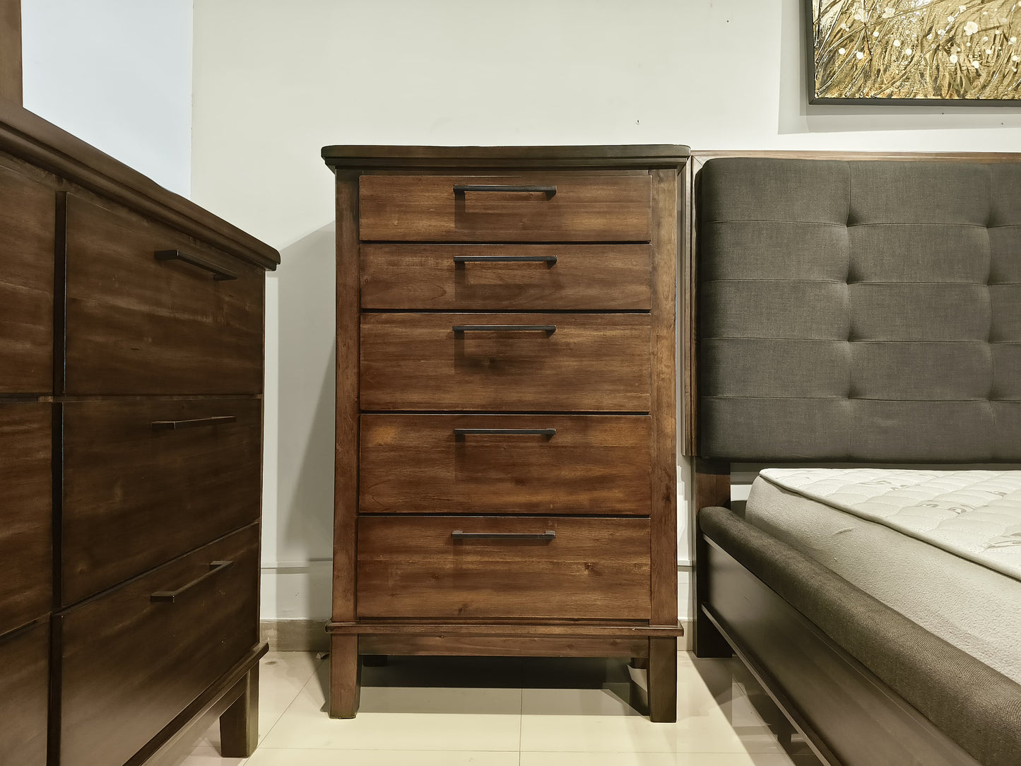 B594-46 - CHEST OF DRAWERS - BTM