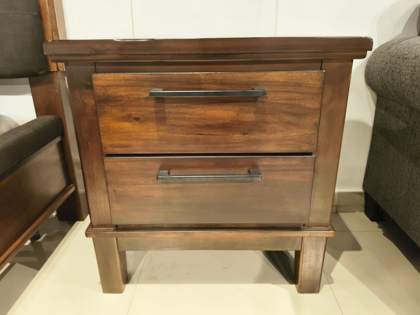 B594-92 - NIGHT STAND - BTM