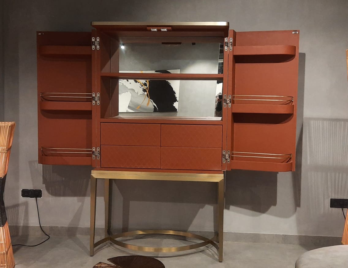 BAR CABINET - IND DASH(BESPOKE)
