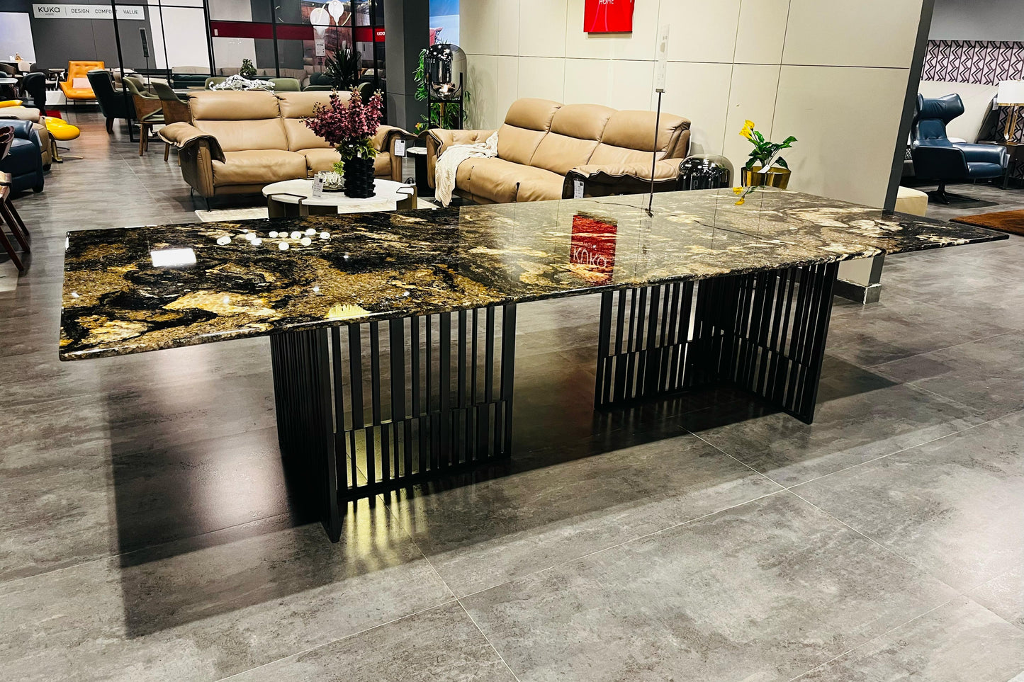 T36 - DINING TABLE - NAR