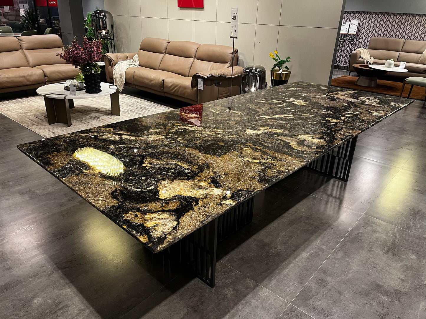 T36 - DINING TABLE - NAR
