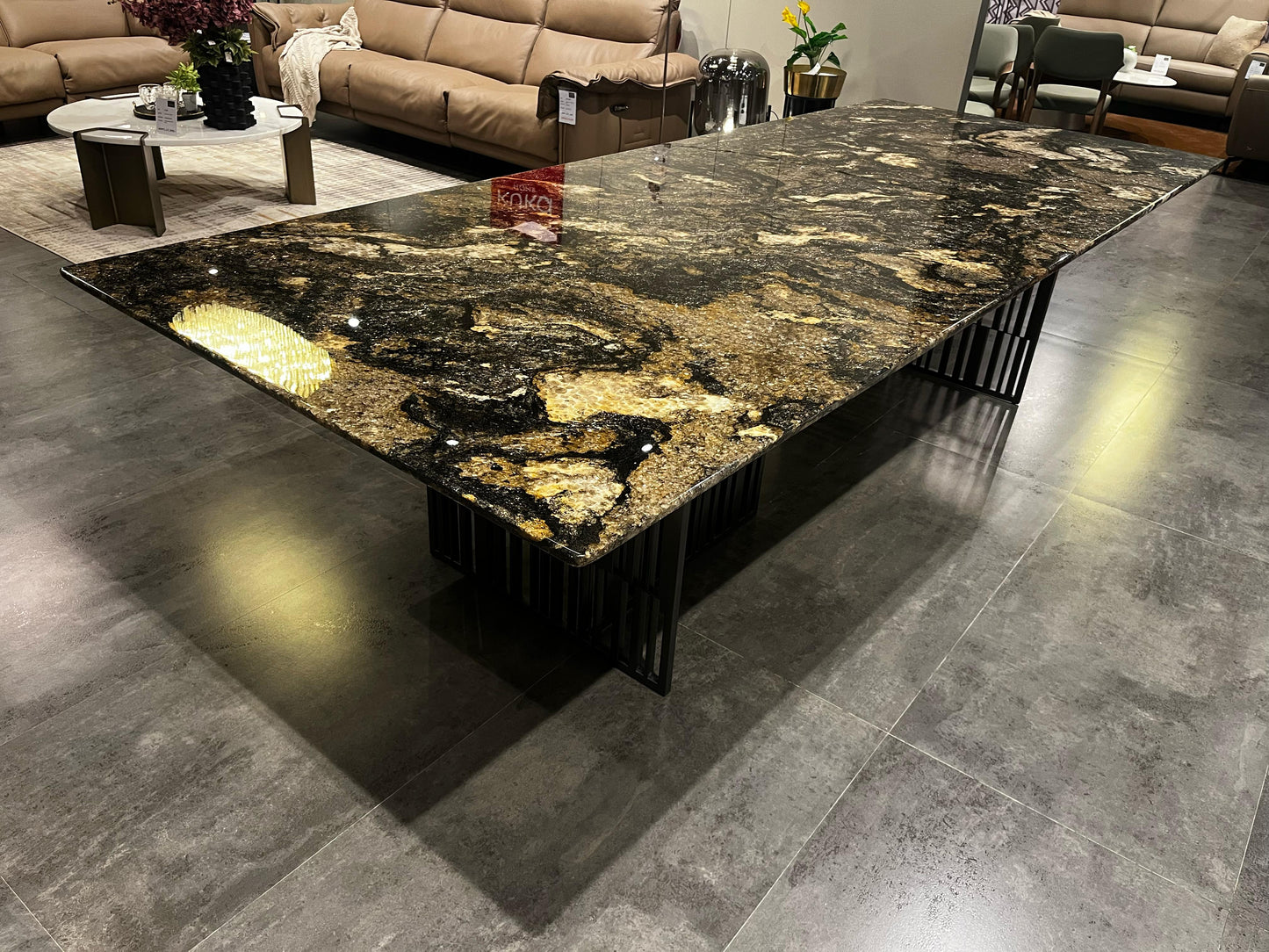 T36 - DINING TABLE - NAR
