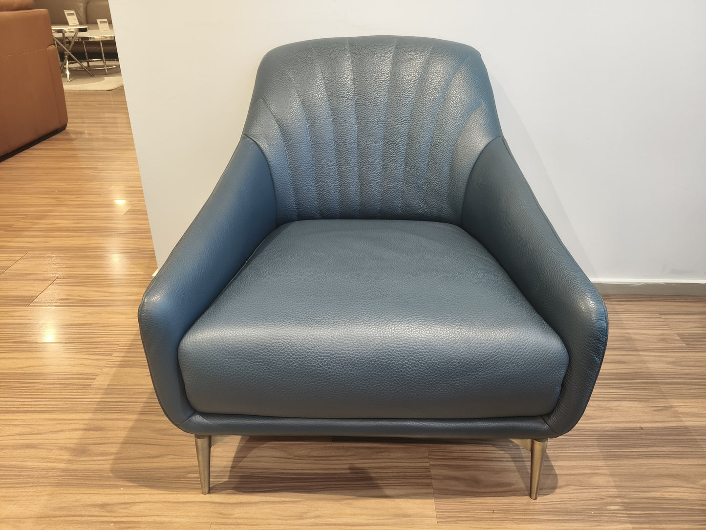 C014-233-14(2) - ARM CHAIR - BTM