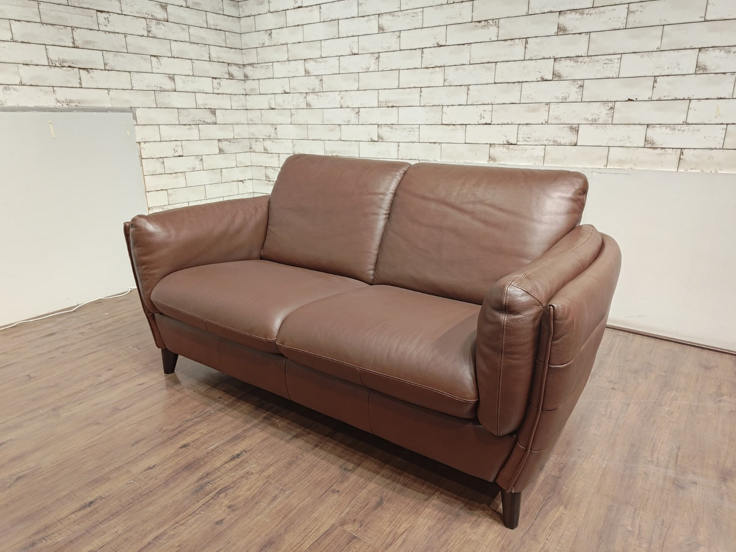 B908-009 - 2 SEATER - BWDD