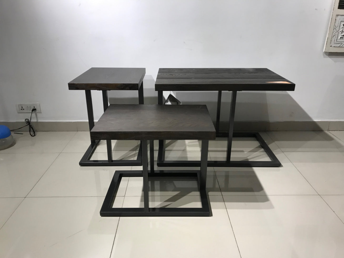 T194-13 - TABLE SET - OUTLET