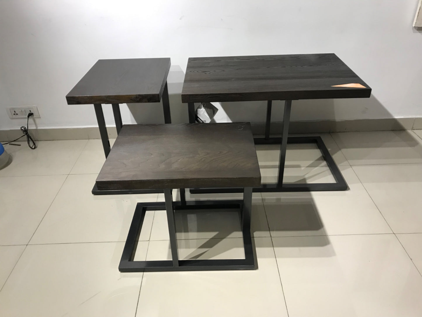 T194-13 - TABLE SET - OUTLET