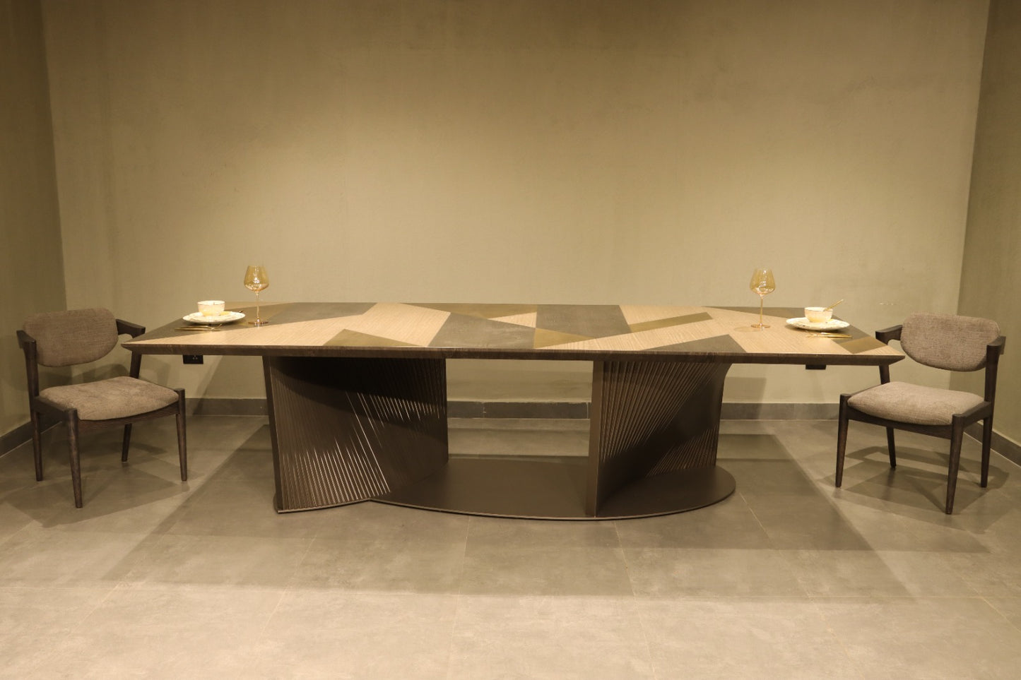 ATULYA - DINING TABLE - HYD DASH(BESPOKE)