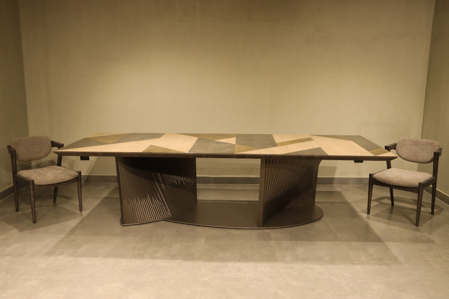 ATULYA - DINING TABLE - HYD DASH(BESPOKE)