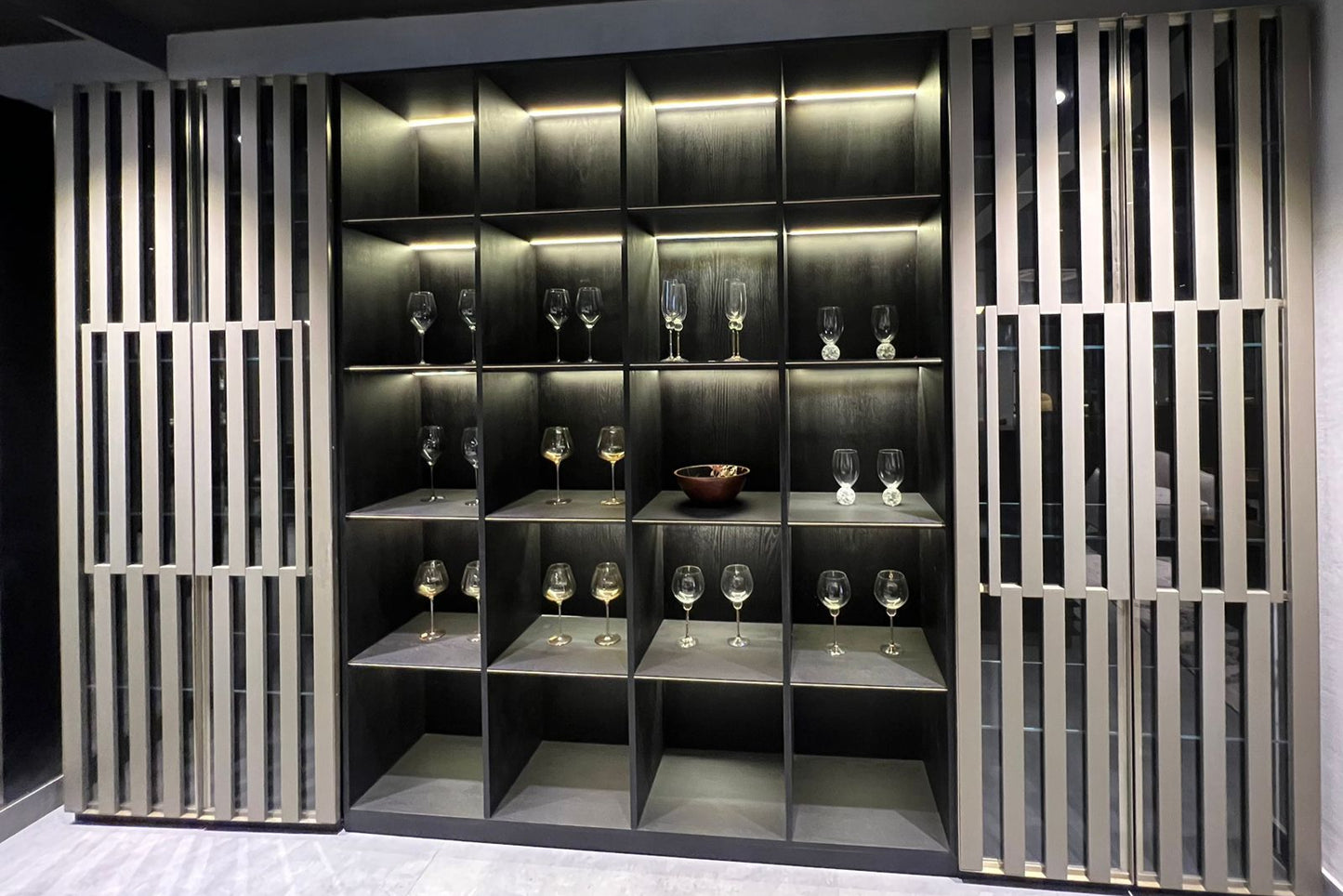 AROHAN - WARDROBE - IND DASH(BESPOKE)