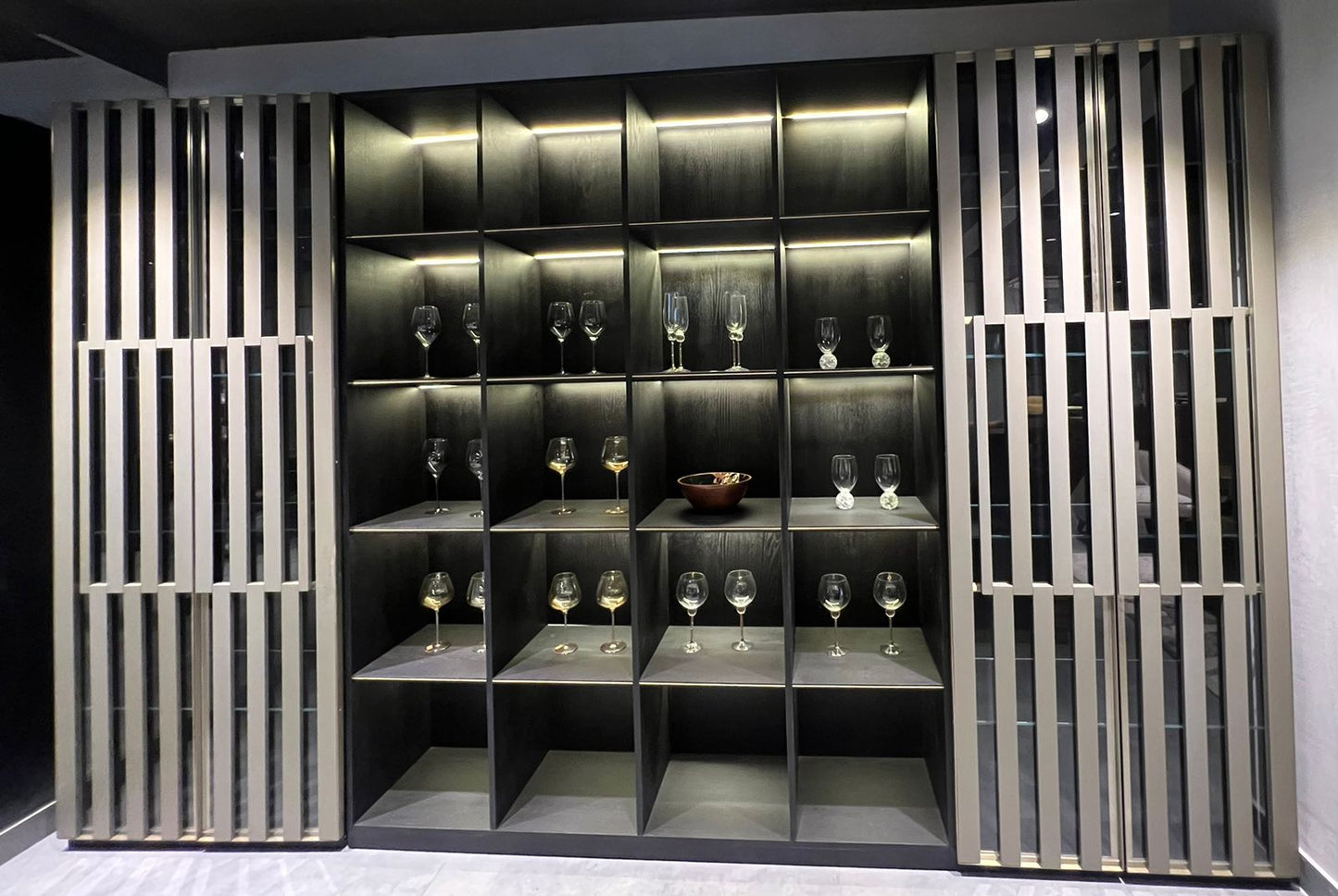 AROHAN - WARDROBE - IND DASH(BESPOKE)