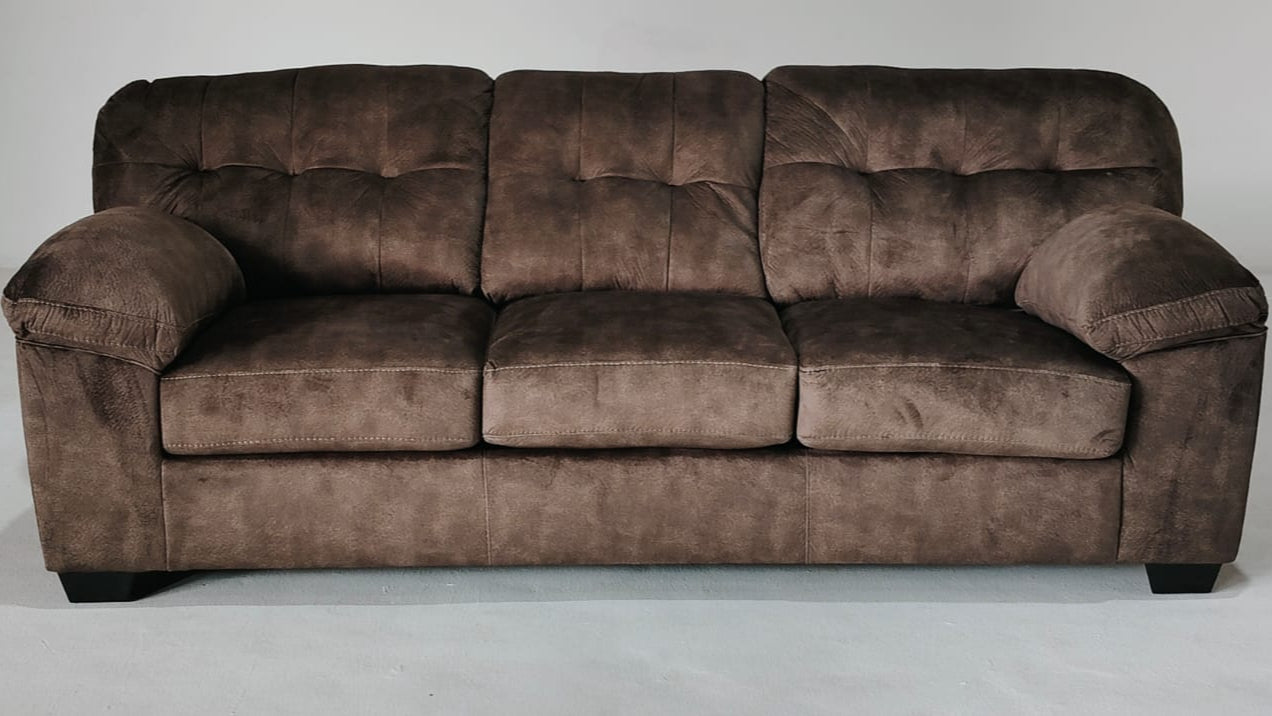 7050839(1) - 3 SEATER - BLR WH