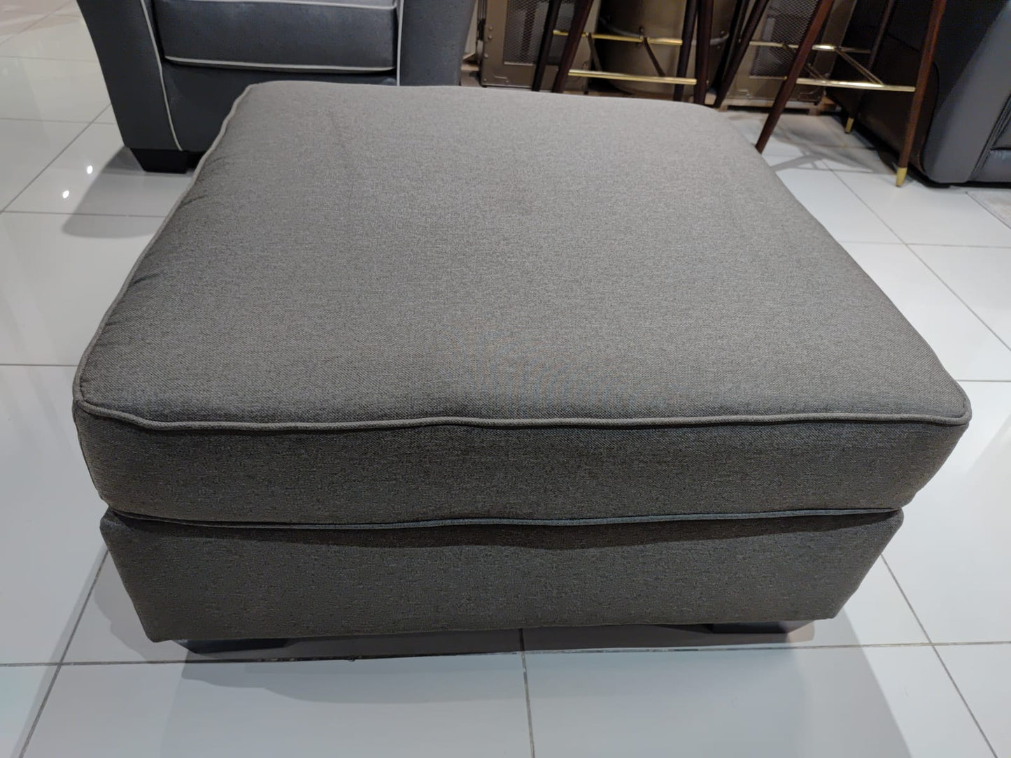 9120208 - OTTOMAN - BH