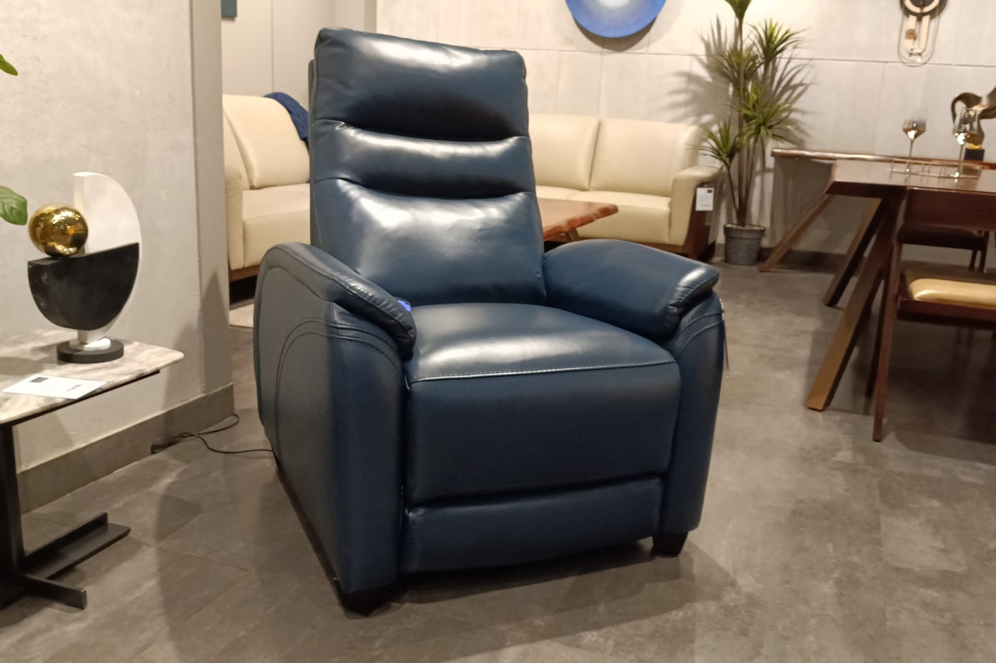 KM.A121 - 1 SEATER RECLINER(ELECTRIC) - STJ