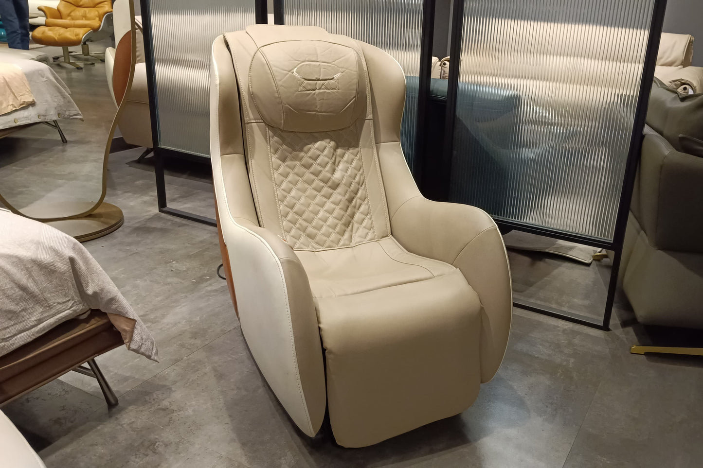 PTK821FY - MASSAGE CHAIR - STJ