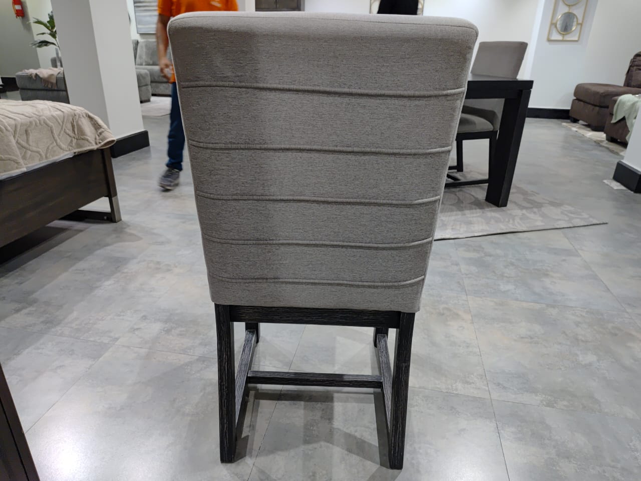 D749-01(6) - DINING CHAIR - BH