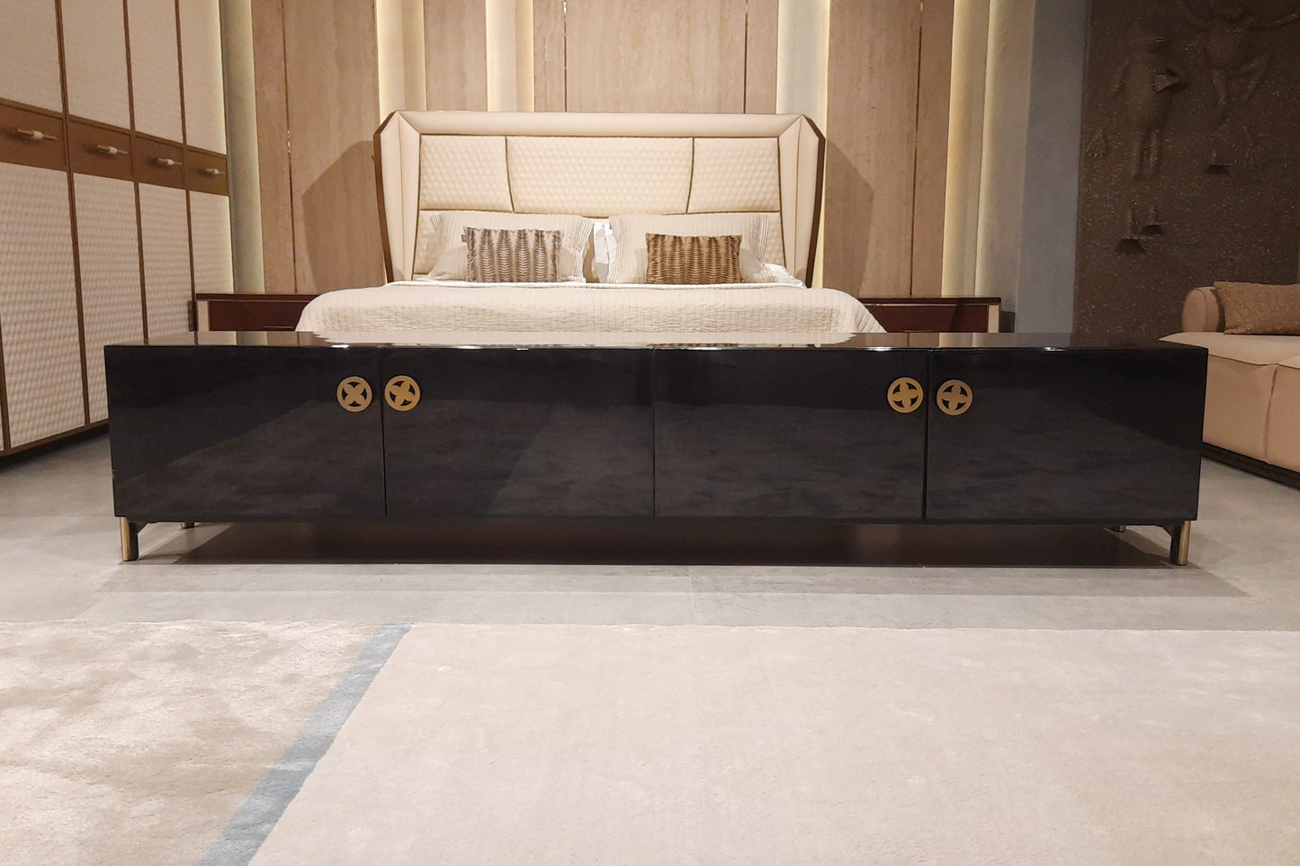 TV CONSOLE - IND DASH(BESPOKE)