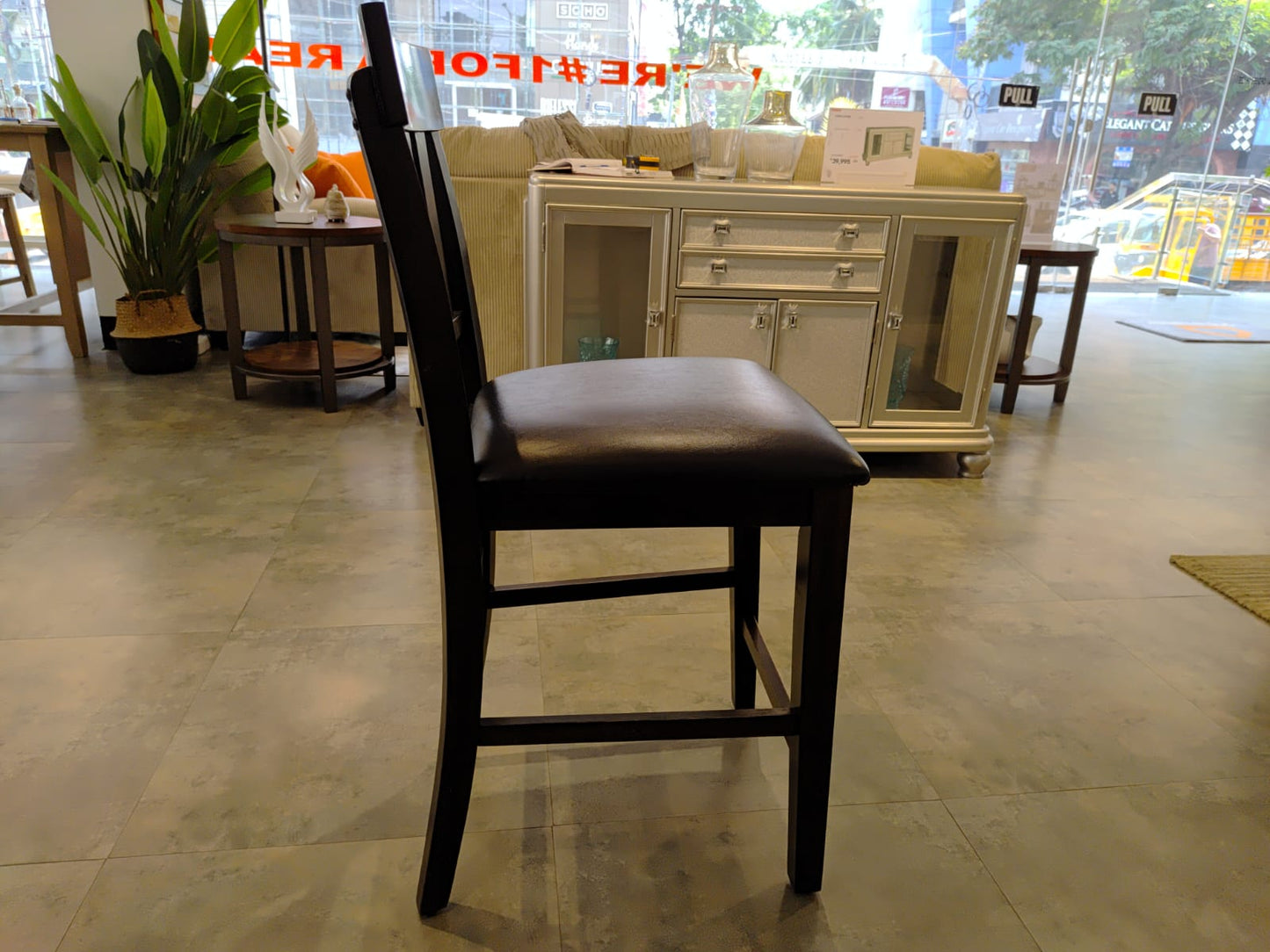 D596-124(1) - BAR STOOL - BH