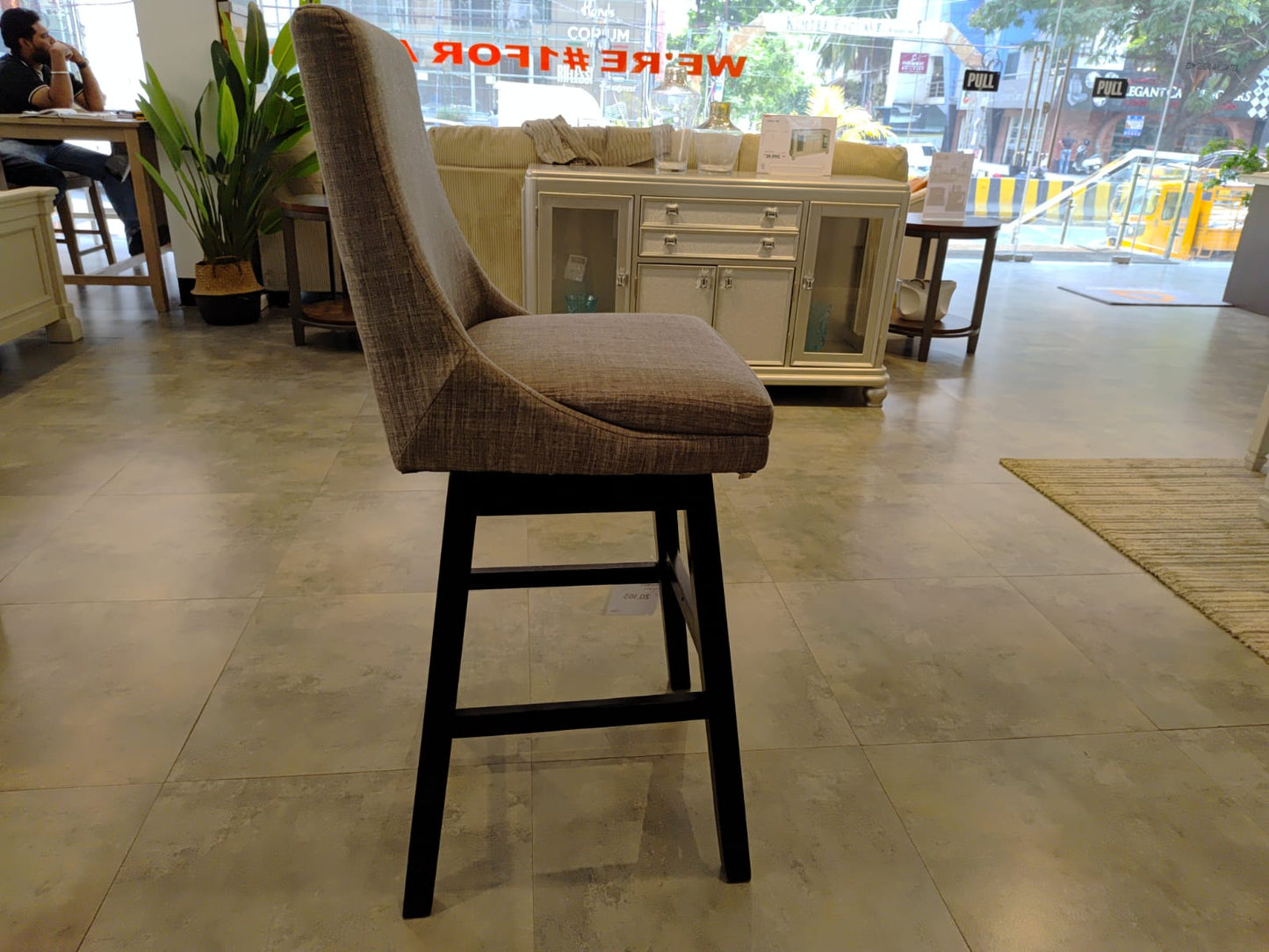 D380-430(1) - BAR STOOL - BH