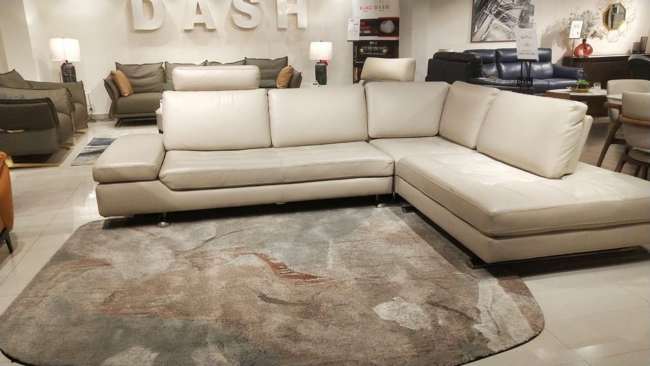 KUKA 1598 - 3 SEATER+CHAISE - BTM