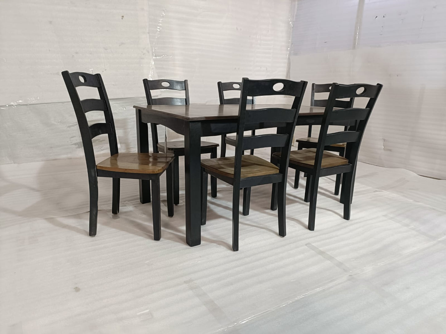 D338-425(1) - DINING SET - BLR WH