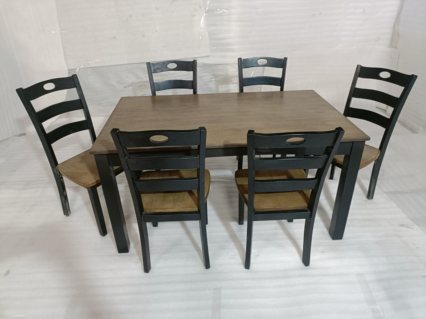 D338-425(1) - DINING SET - BLR WH