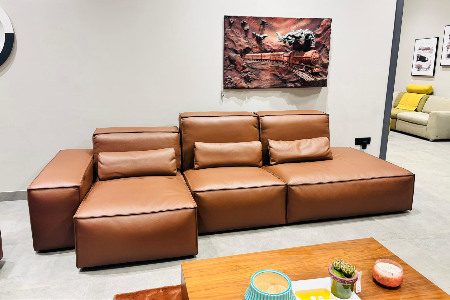 AW2301-D - 3 SEATER RECLINER(ELECTRIC) - OUTLET
