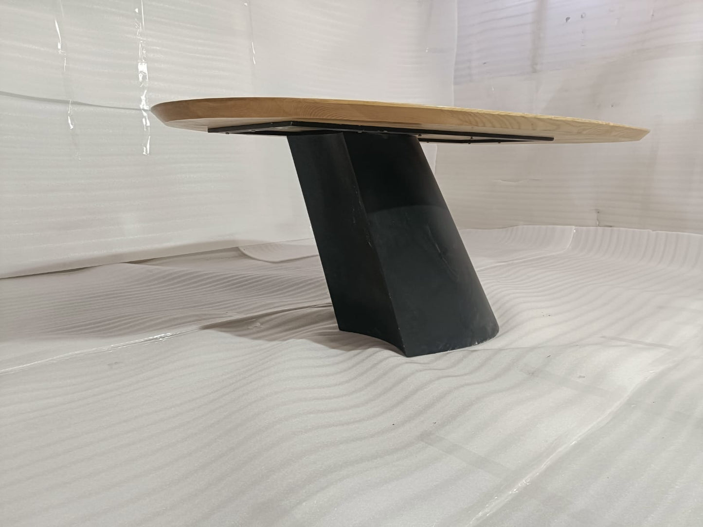 CANTILERVERED(2) - DINING TABLE - BLR WH
