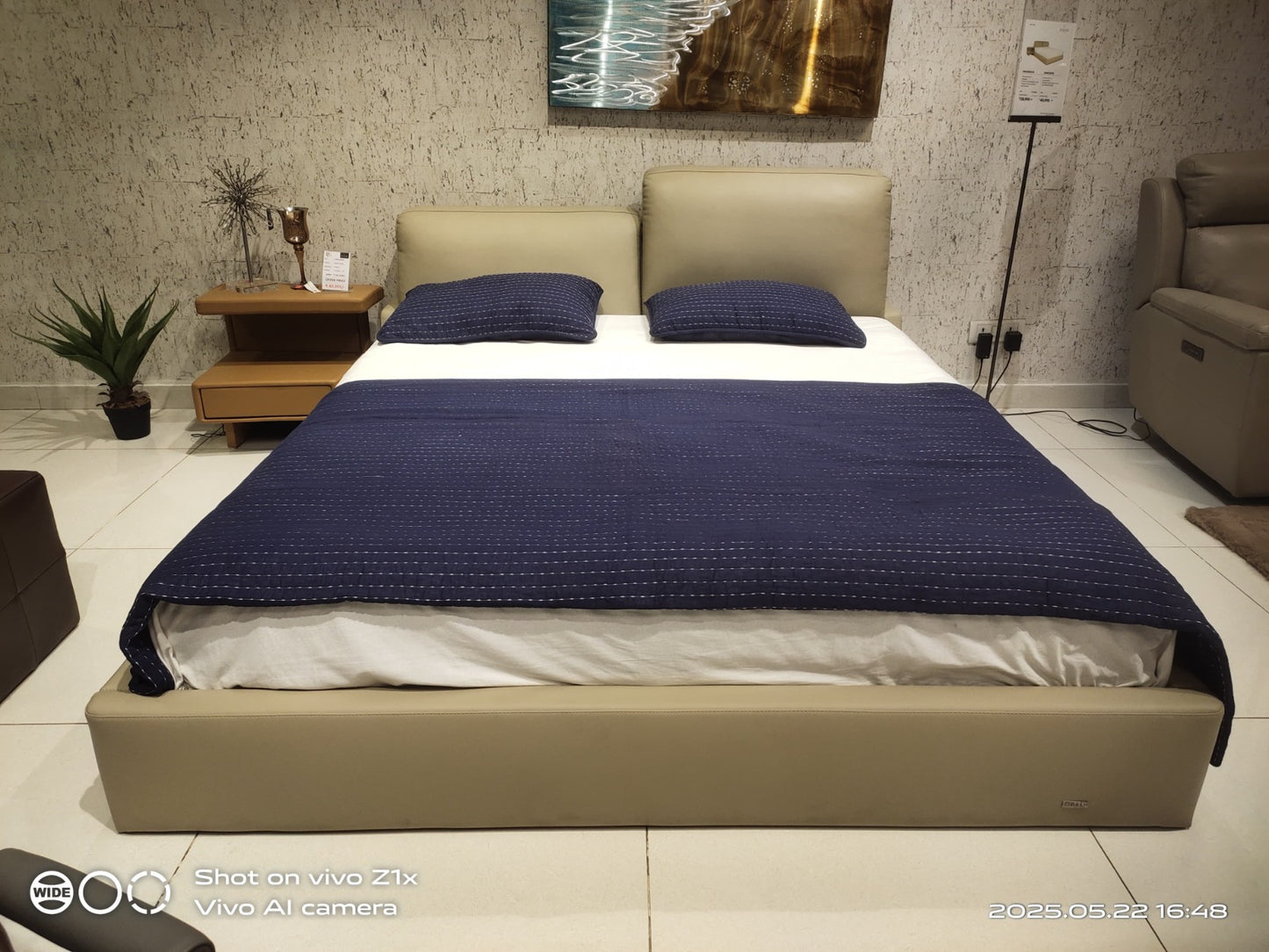 AW2301K-18 - KING BED - BH