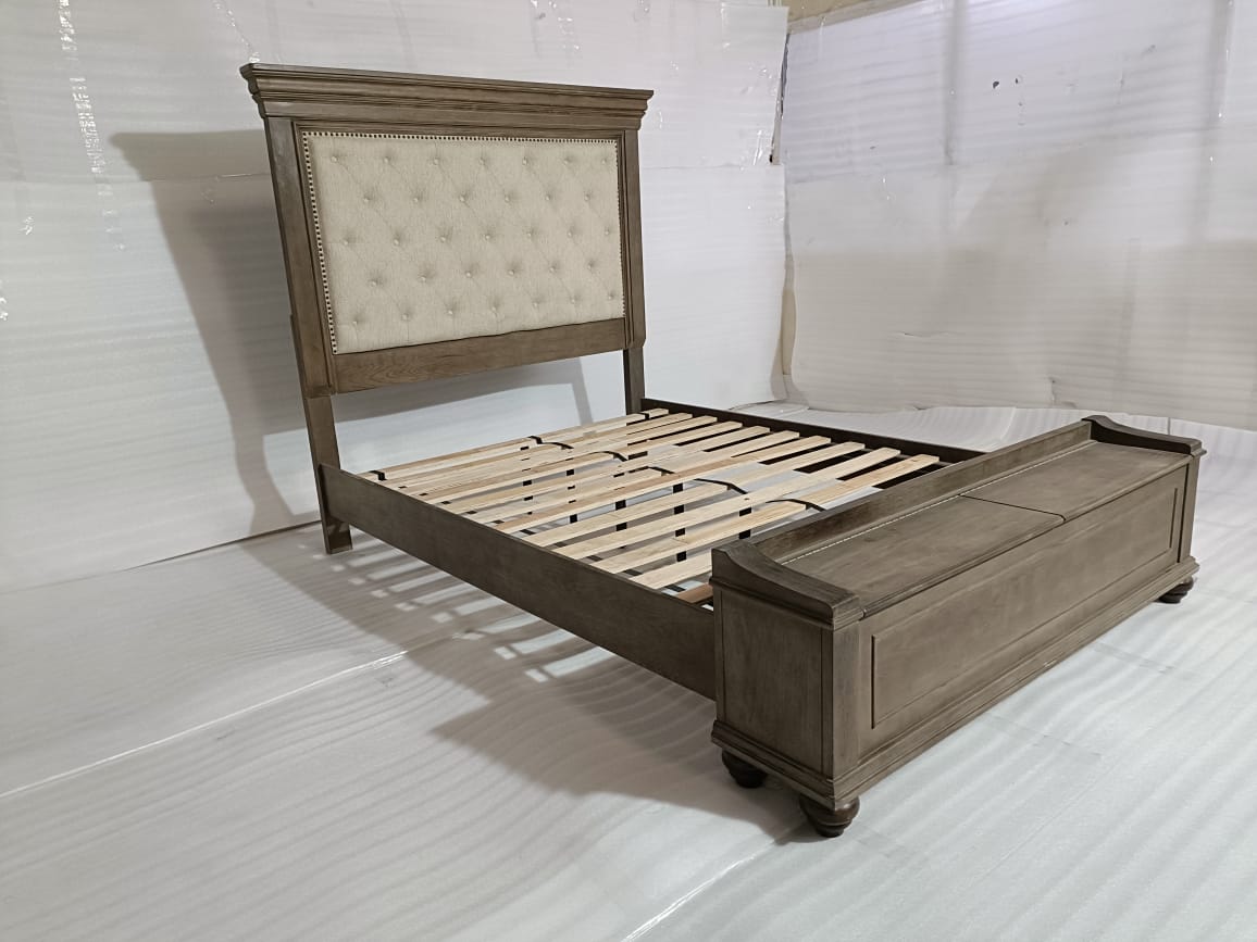 B776-54S+157+97W1 - QUEEN PANEL BED - BLR WH
