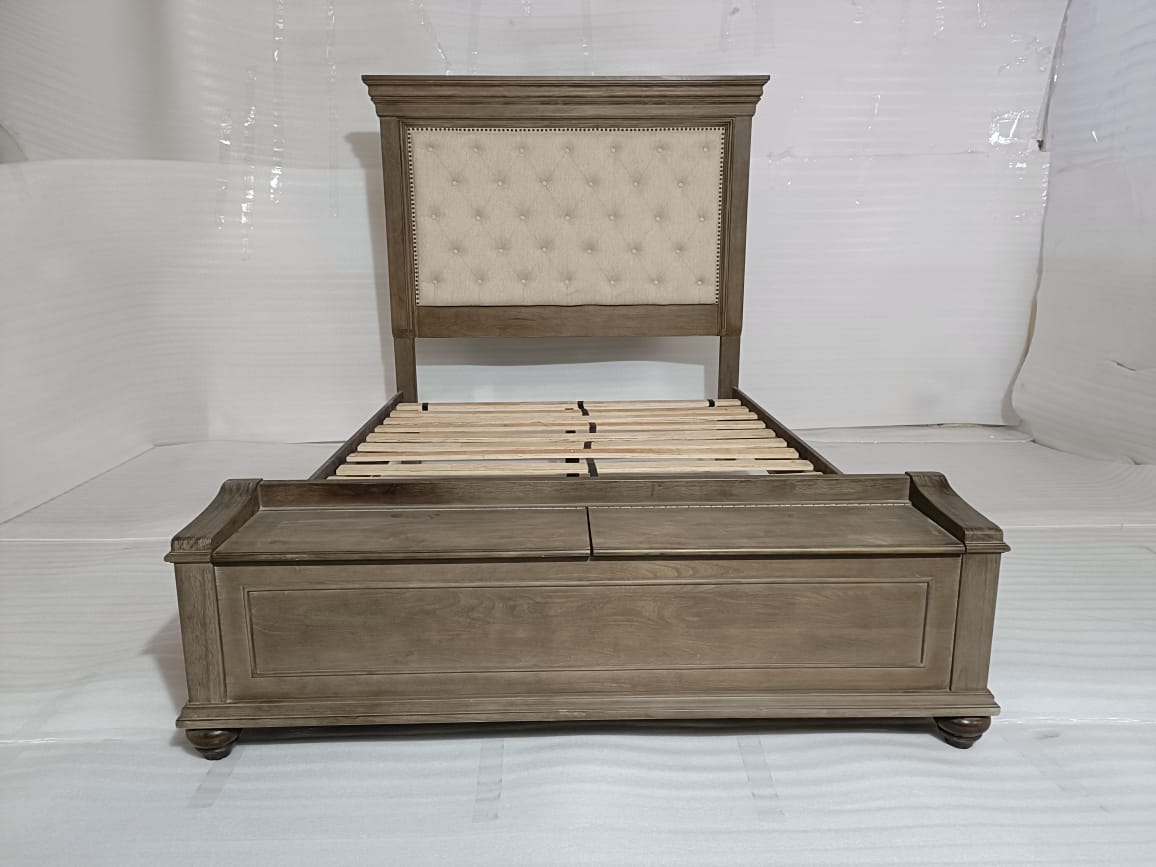 B776-54S+157+97W1 - QUEEN PANEL BED - BLR WH