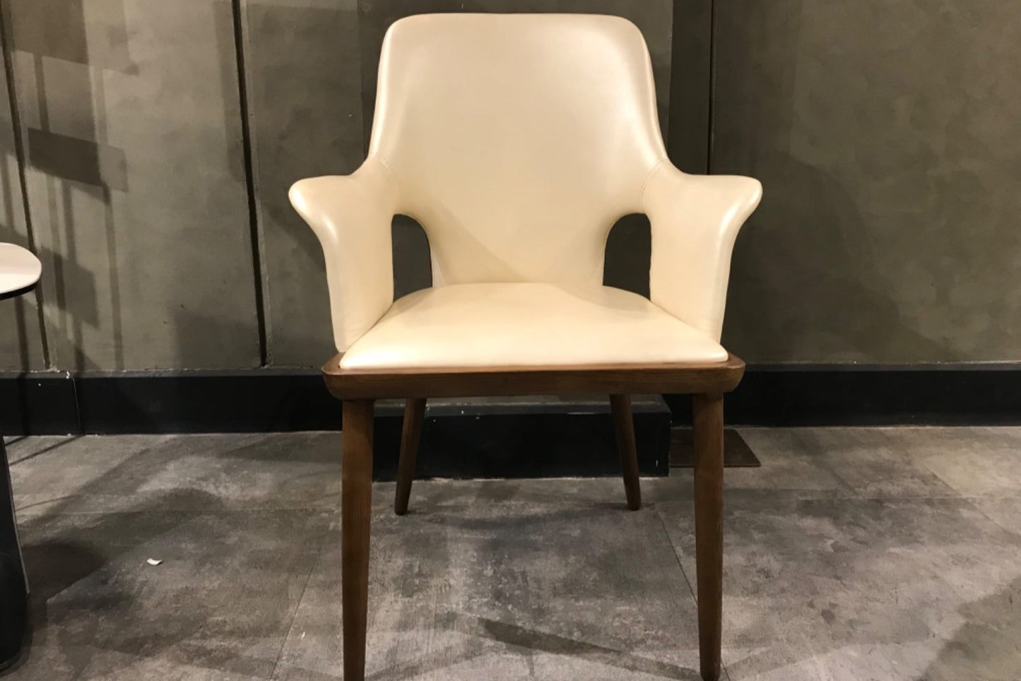 6802(9) - DINING CHAIR - MUM WH