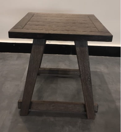 T426-02 - END TABLE -GB