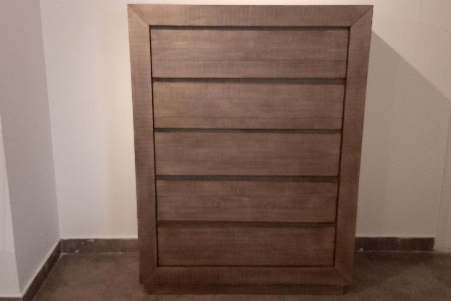B760-46 - CHEST OF DRAWER - BSK