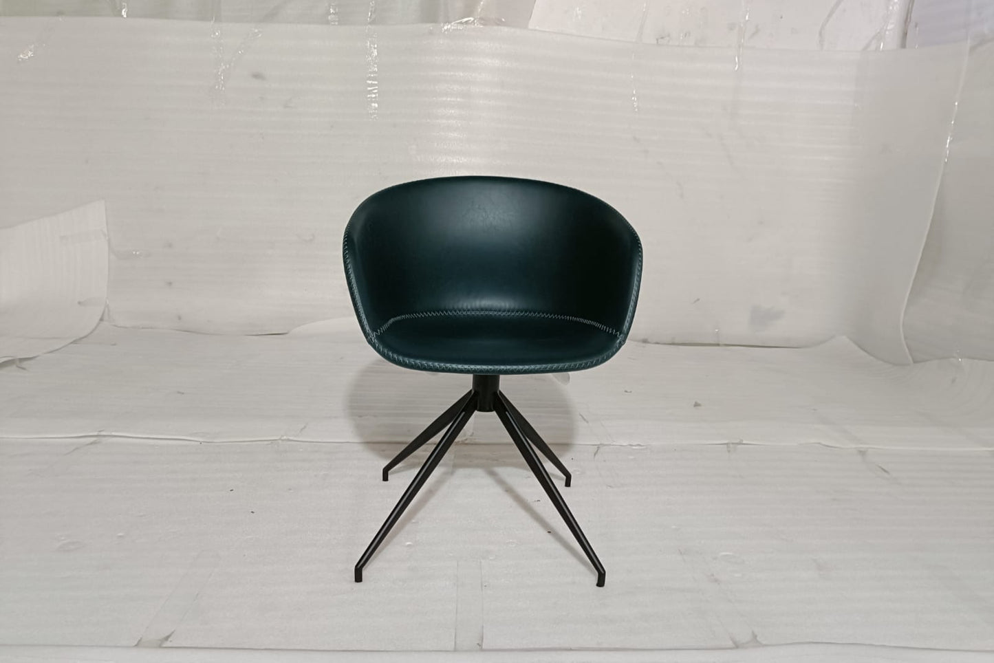 1689B(1) - CHAIR - BLR WH