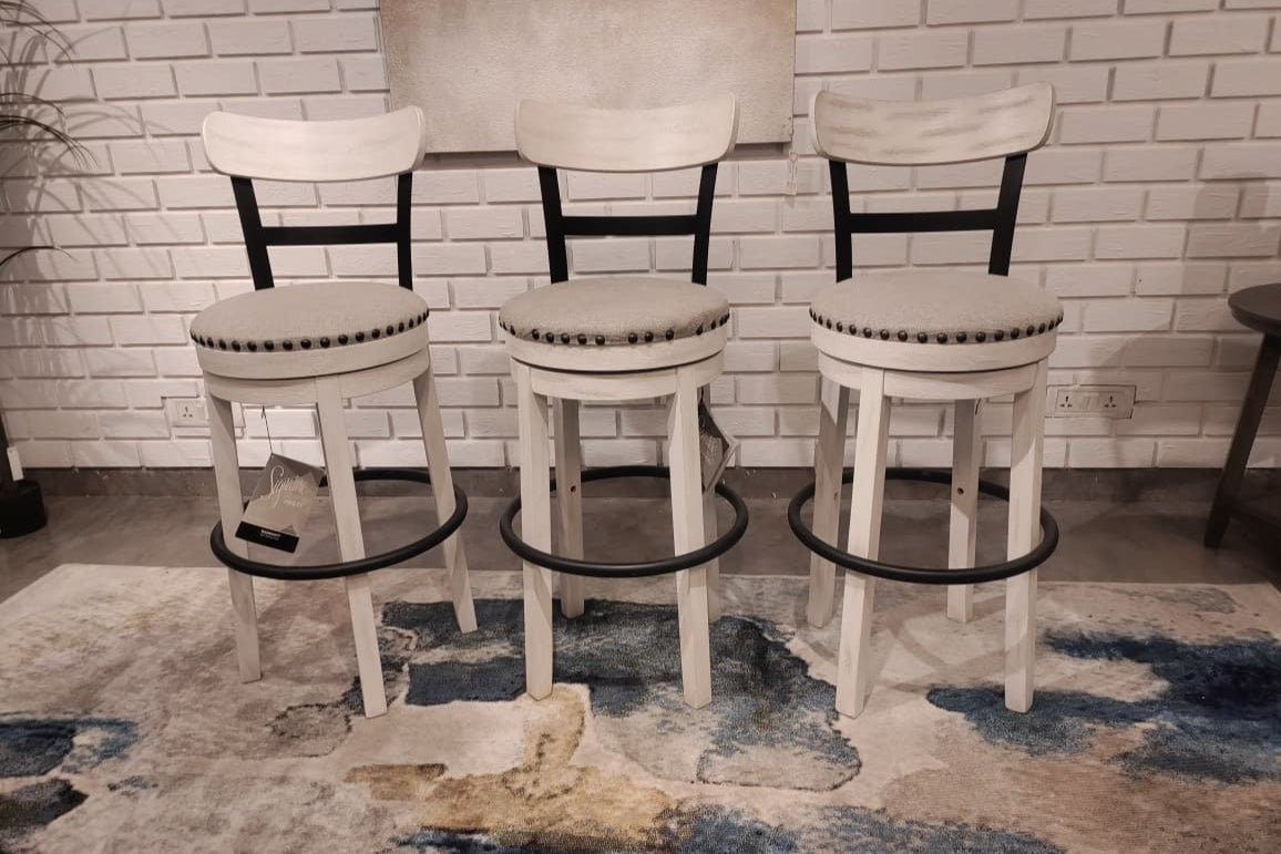 D546-530(3) - BARSTOOL - BSK