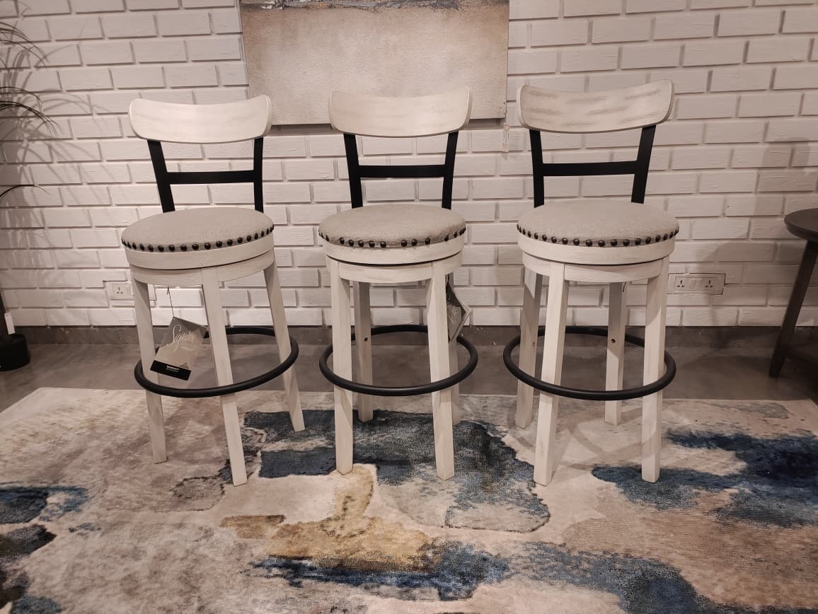 D546-530(3) - BARSTOOL - BSK