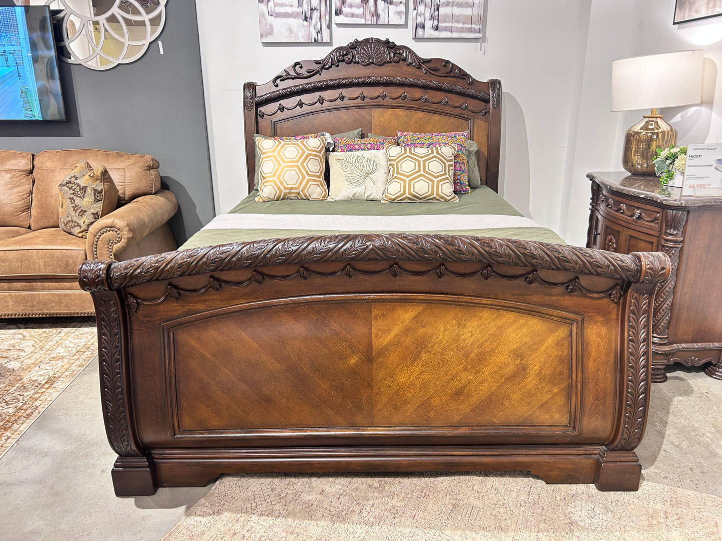 B553-74+75+77 - QUEEN SLEIGH BED - BWDA