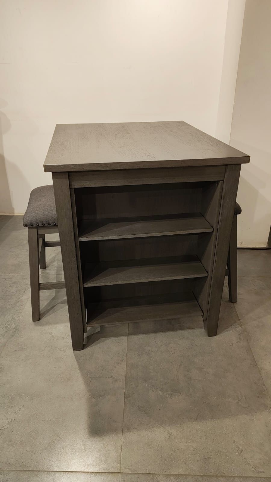 D388-113 - DINING TABLE+STOOLS - WFD