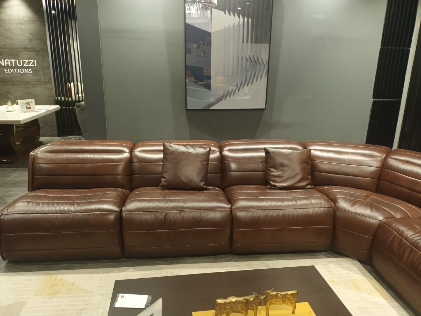 KM.6107 - 6 SEATER RECLINER(ELECTRIC) - MDP