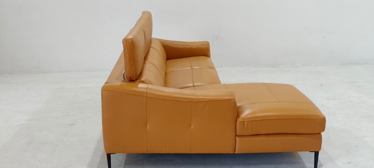 KF.023(2) - 3 SEATER+CHAISE - BLR WH
