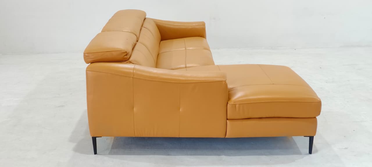 KF.023(2) - 3 SEATER+CHAISE - BLR WH