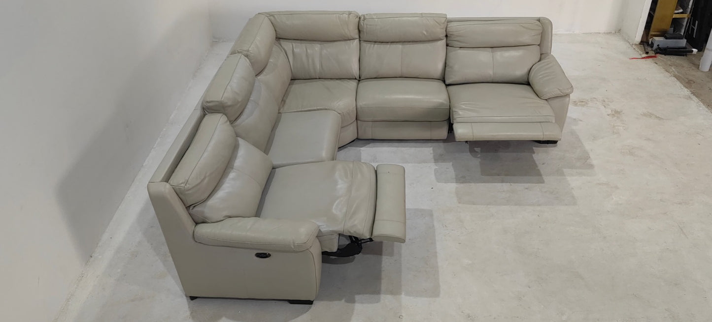 B0203 - 5 SEATER - BLR WH
