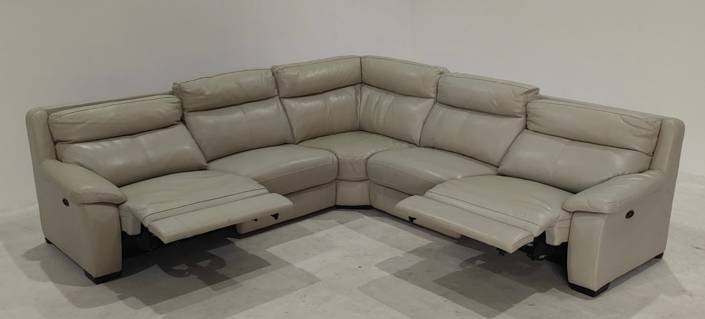 B0203 - 5 SEATER - BLR WH