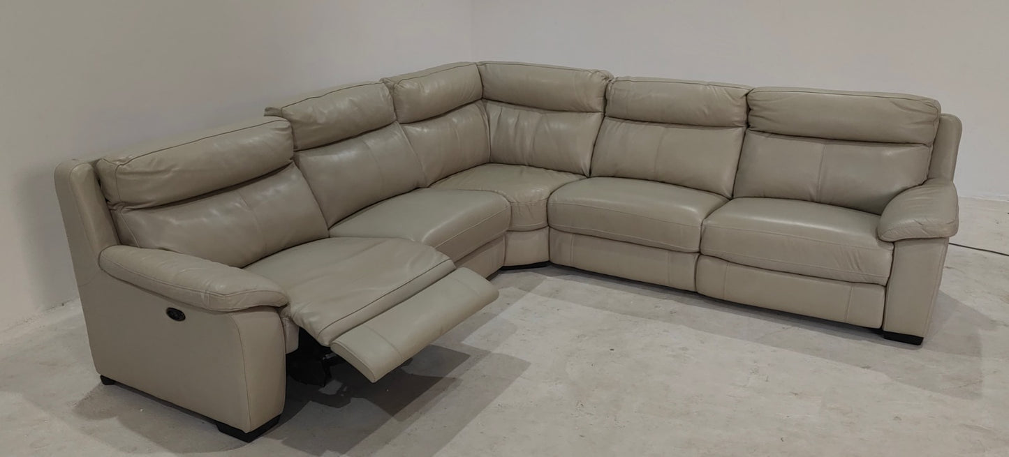 B0203 - 5 SEATER - BLR WH